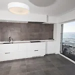 Super Front Line Modern New Apartm Apartamento *